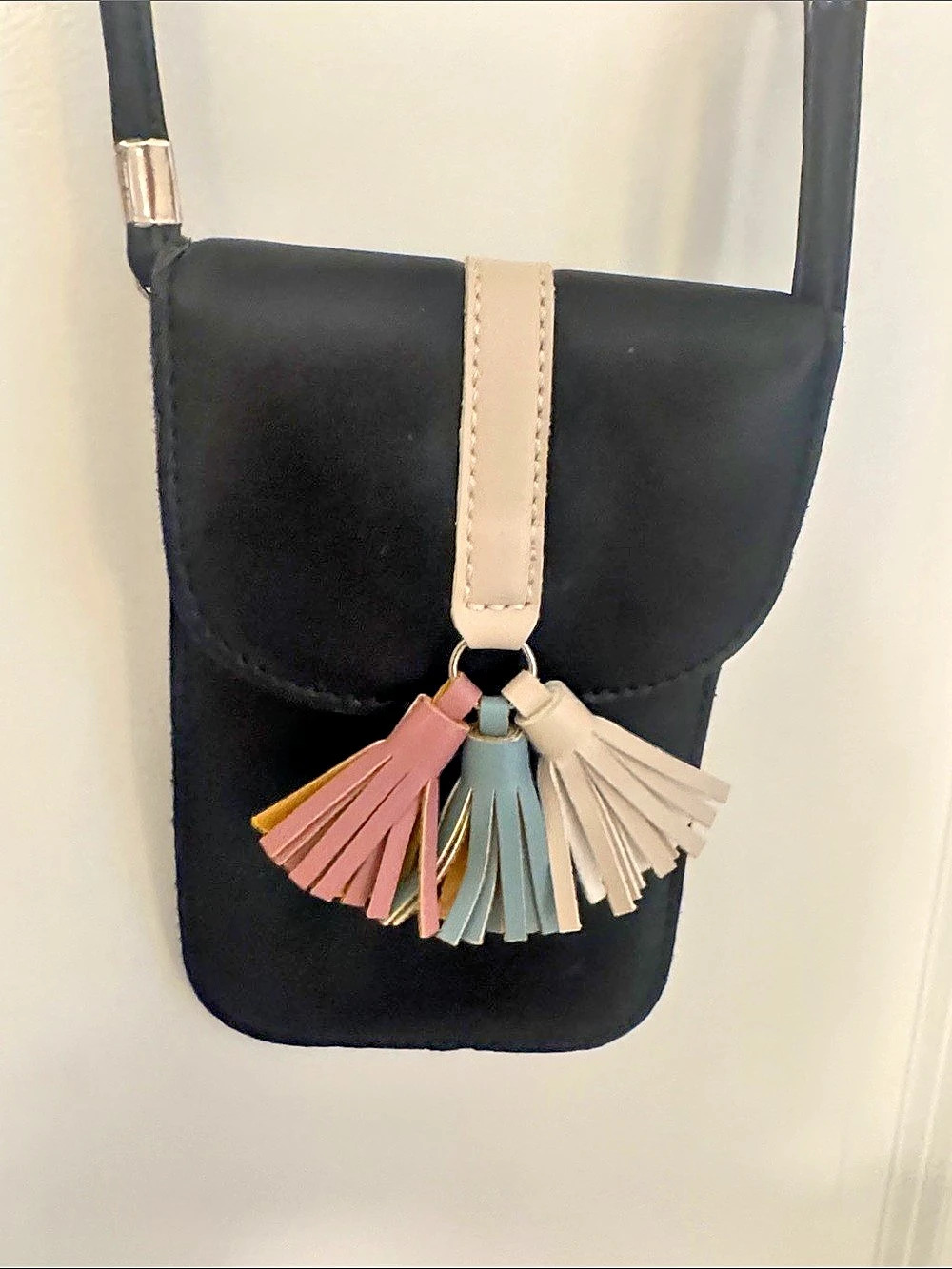 Tassel Crossbody Bag in Black & Beige Like New